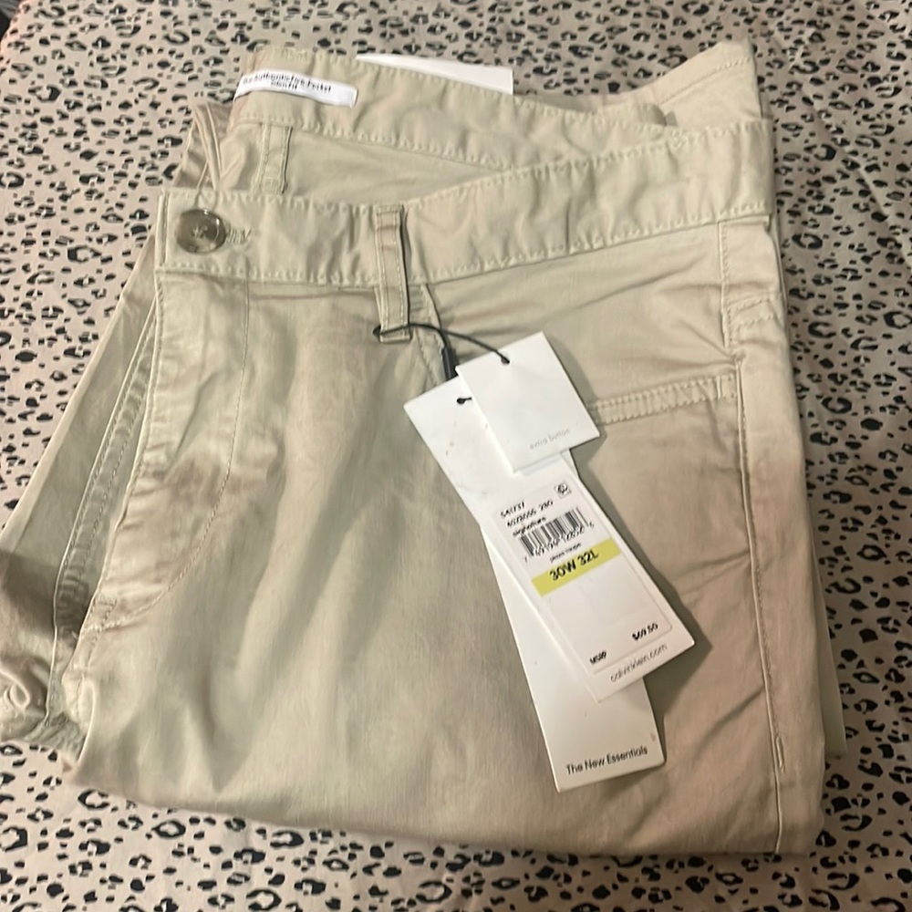 Calvin Klein The Authentic Five-Pocket Slim Fit